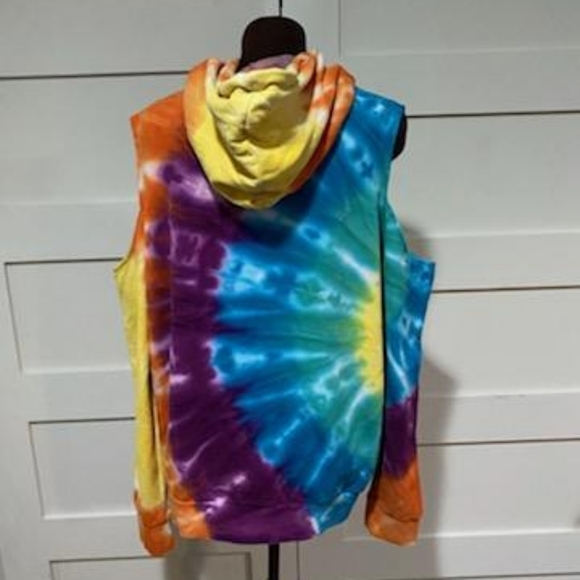 BRAND new Hot Topic cold shoulder sweatshirt Size XL** - Picture 2 of 6